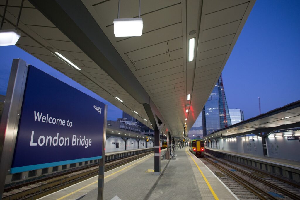 Unveiling London Bridge Station via best service of 24x7cars