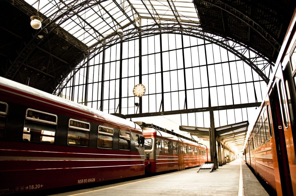 Arrive in Style at King Cross Station with 24x7 Car Service